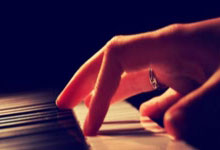 亿万28:浪漫绝美!哈尔滨亚冬会开幕式5个动人瞬间人民日报微信公众号.